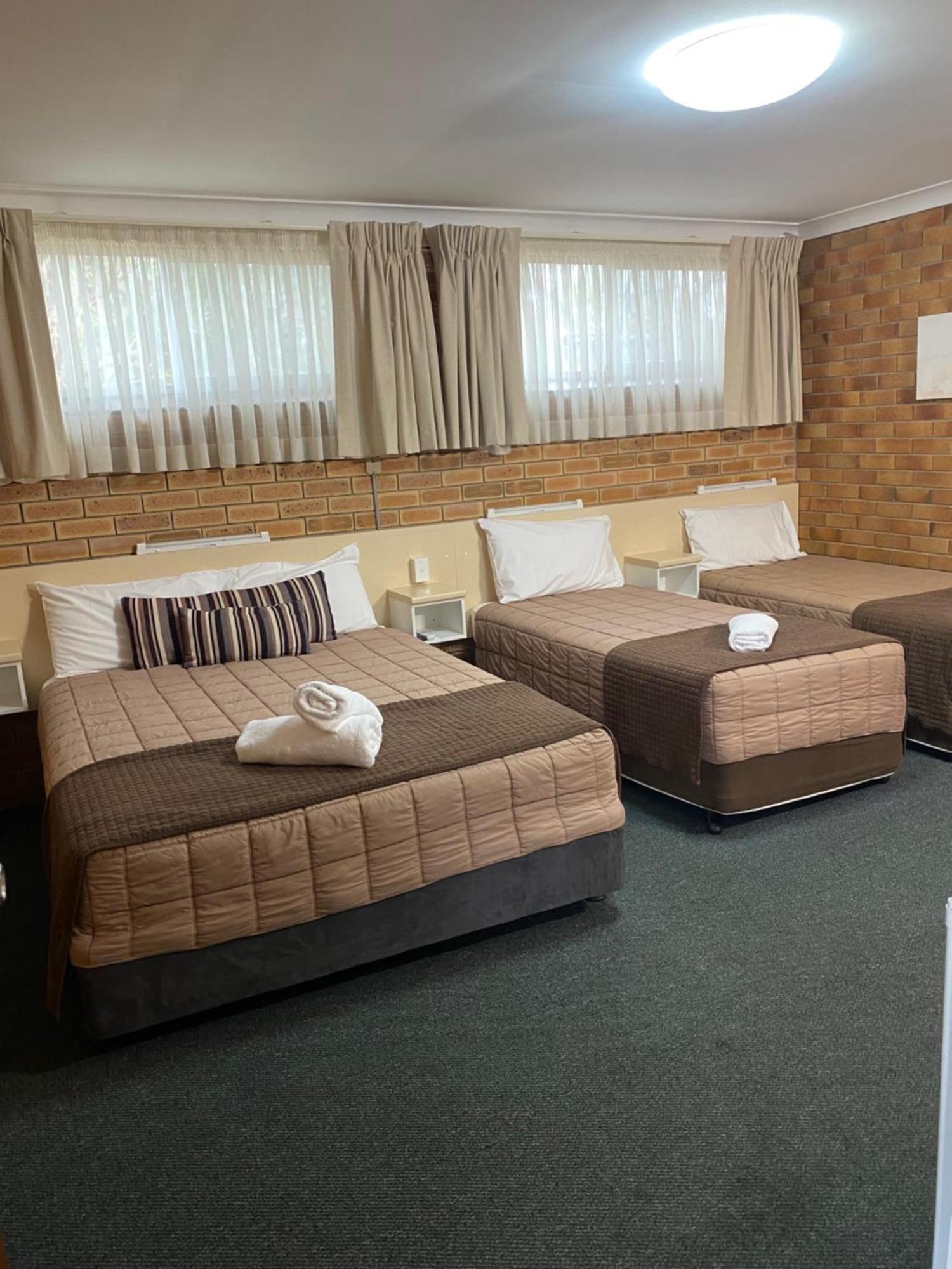 Buckaroo Motor Inn Warwick Eksteriør billede