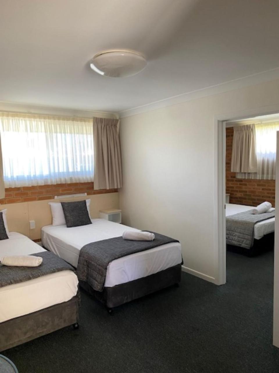 Buckaroo Motor Inn Warwick Eksteriør billede